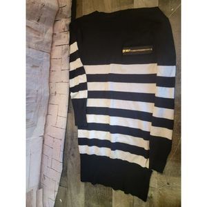 Venus women's dress M black white striped‎